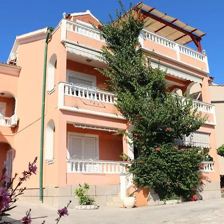 A 2 With Terrace Garden And Sea View Barbat na Rabu