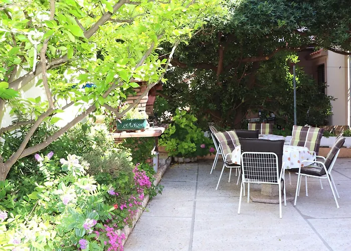 A 2 With Terrace Garden And Sea View