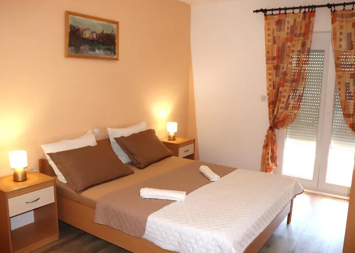 A 2 With Terrace Garden And Sea View بيت للعطل