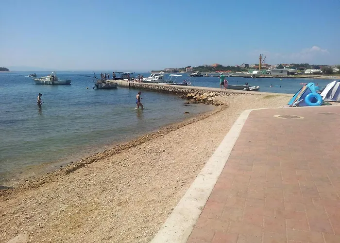 A 2 With Terrace Garden And Sea View بيت للعطل